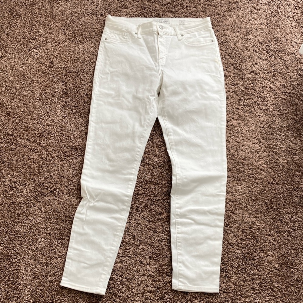White Lucky brand white Ava skinny jeans